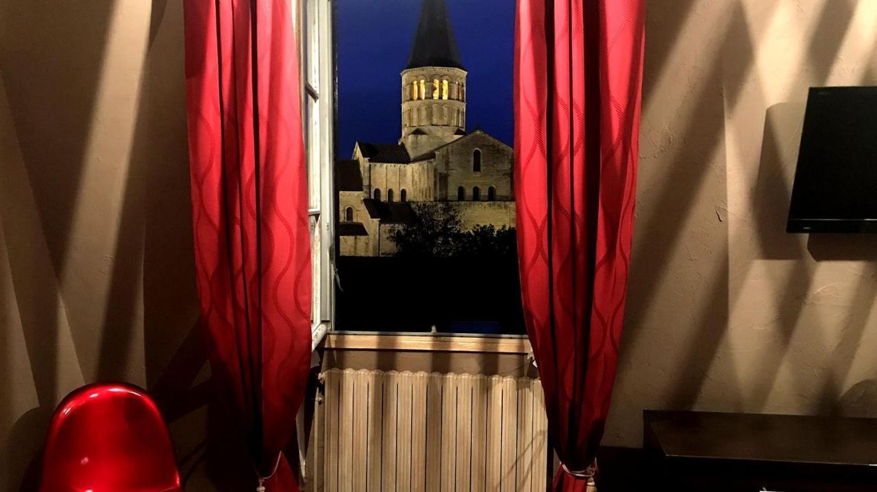 Hotel De La Basilique Paray-le-Monial Exterior photo