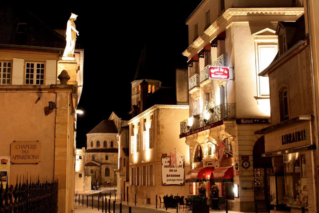 Hotel De La Basilique Paray-le-Monial Exterior photo