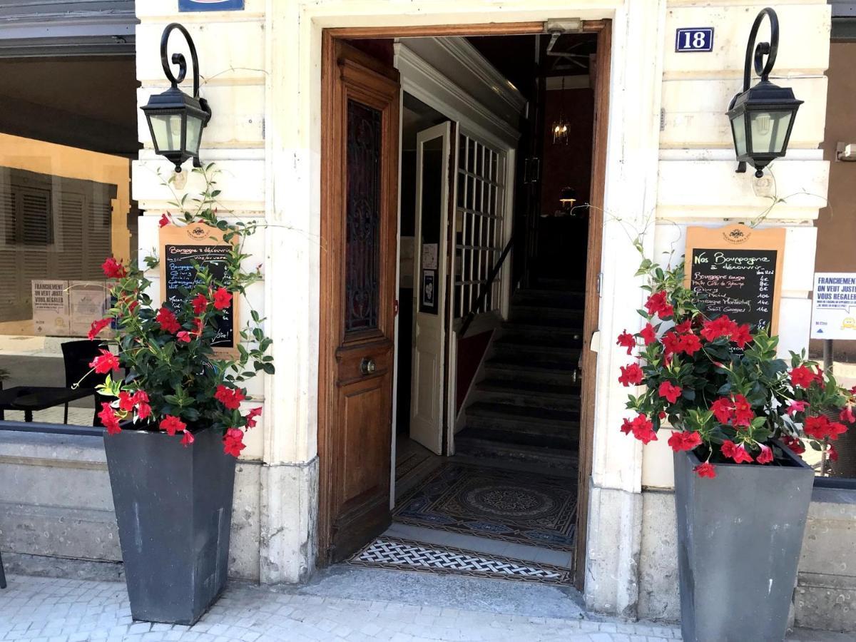 Hotel De La Basilique Paray-le-Monial Exterior photo